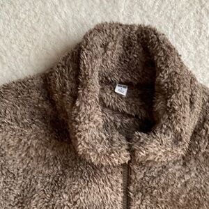 Uniqlo Cozy Brown Sherpa Jacket